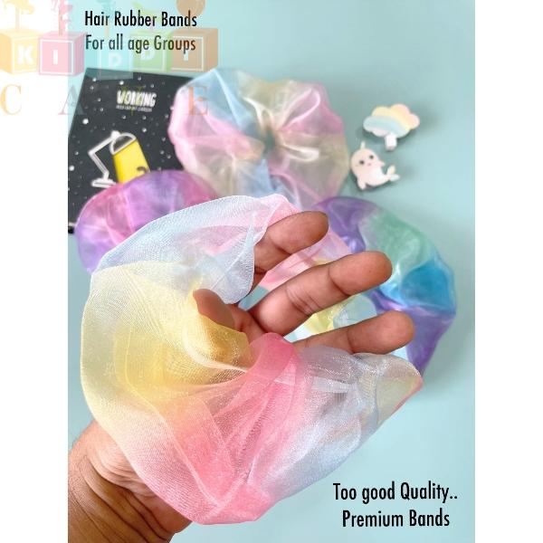 Holographic Scrunchy