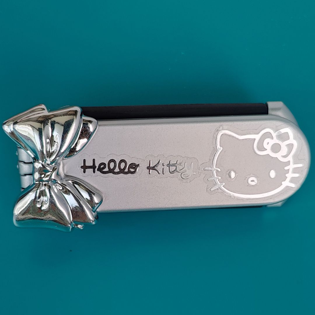 Folding Hairbrush With Mirror
