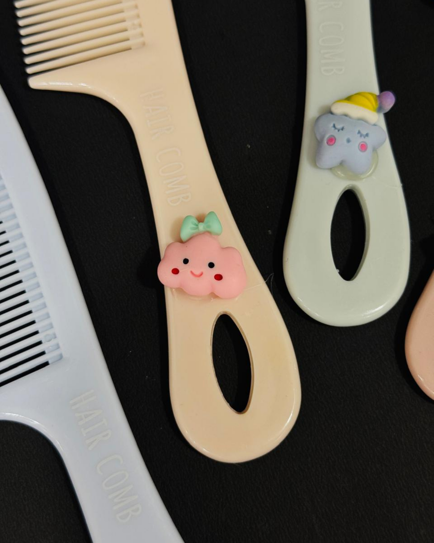 Cute Motif Hair Comb