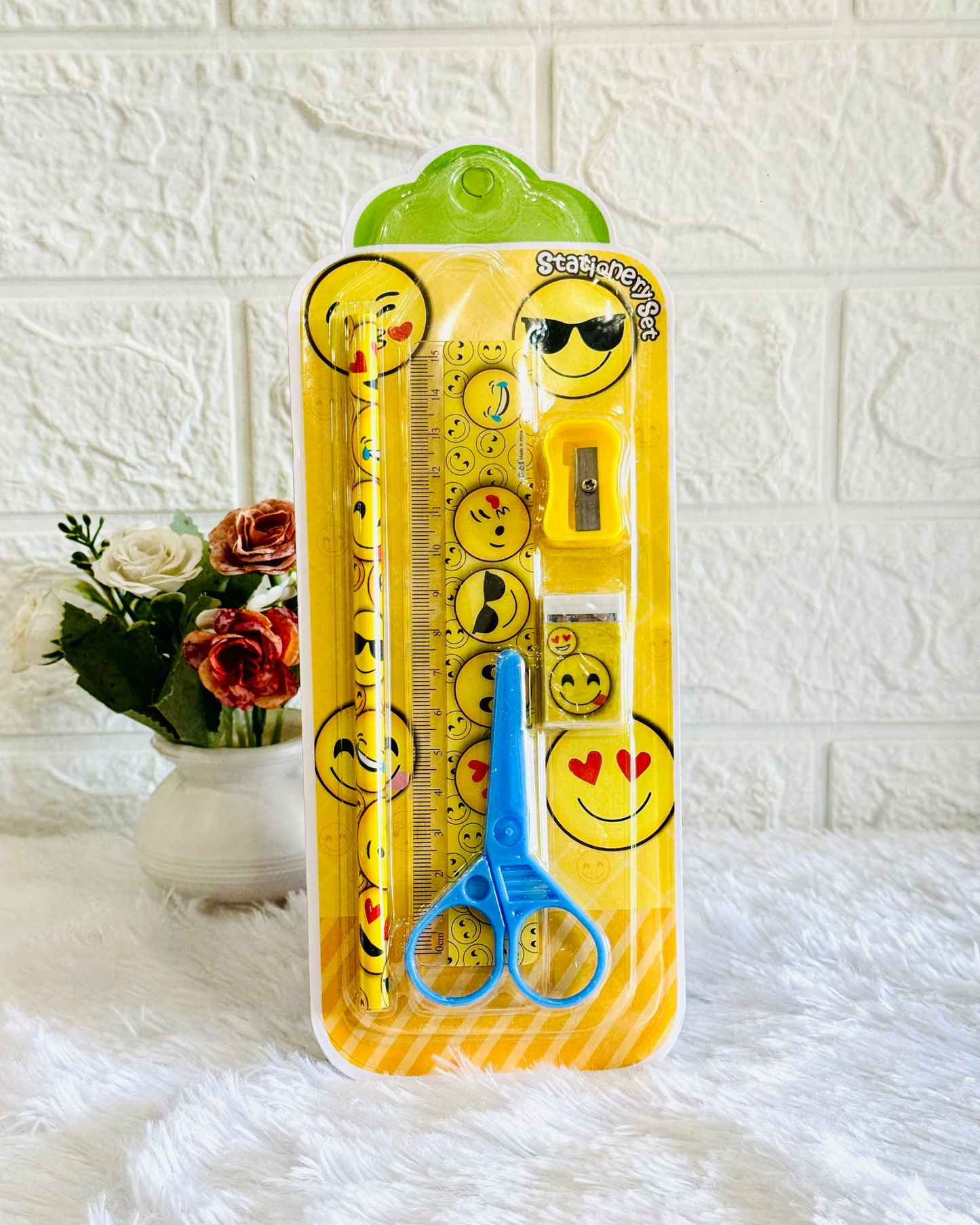 Stationery Set With Scissor