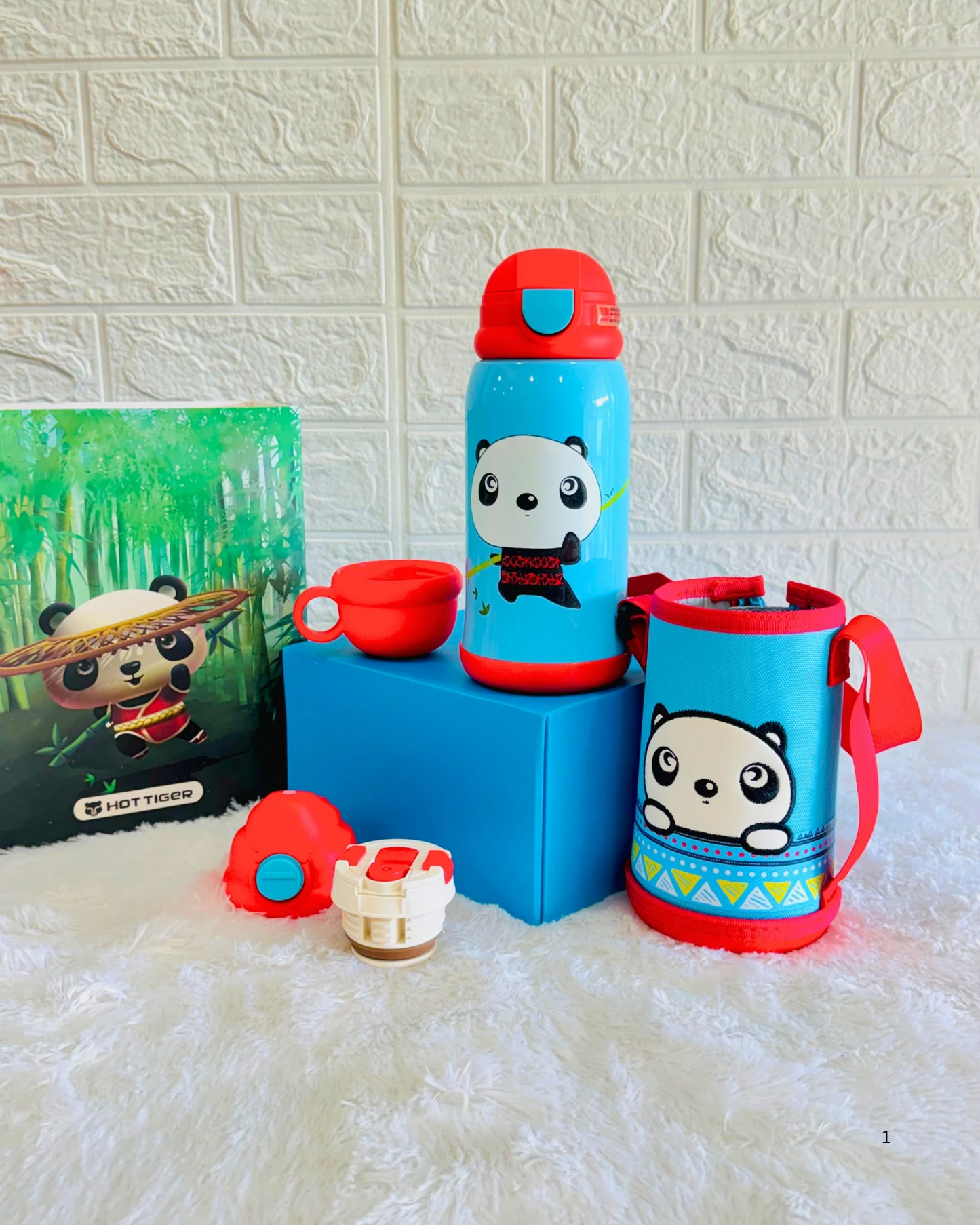 620ml Insulated Bottle With Cover & 3 Caps