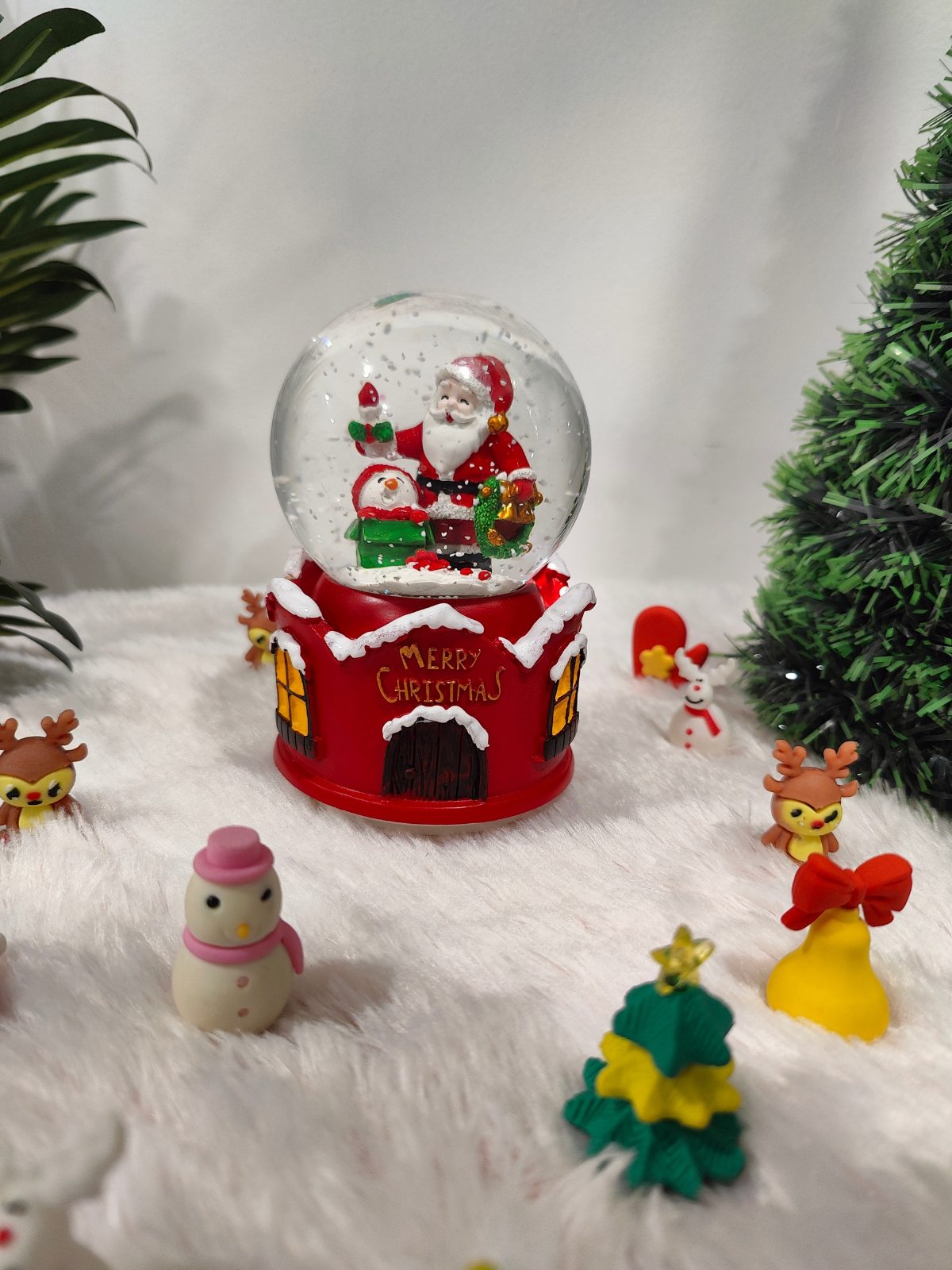 Christmas Santa Snow Globe