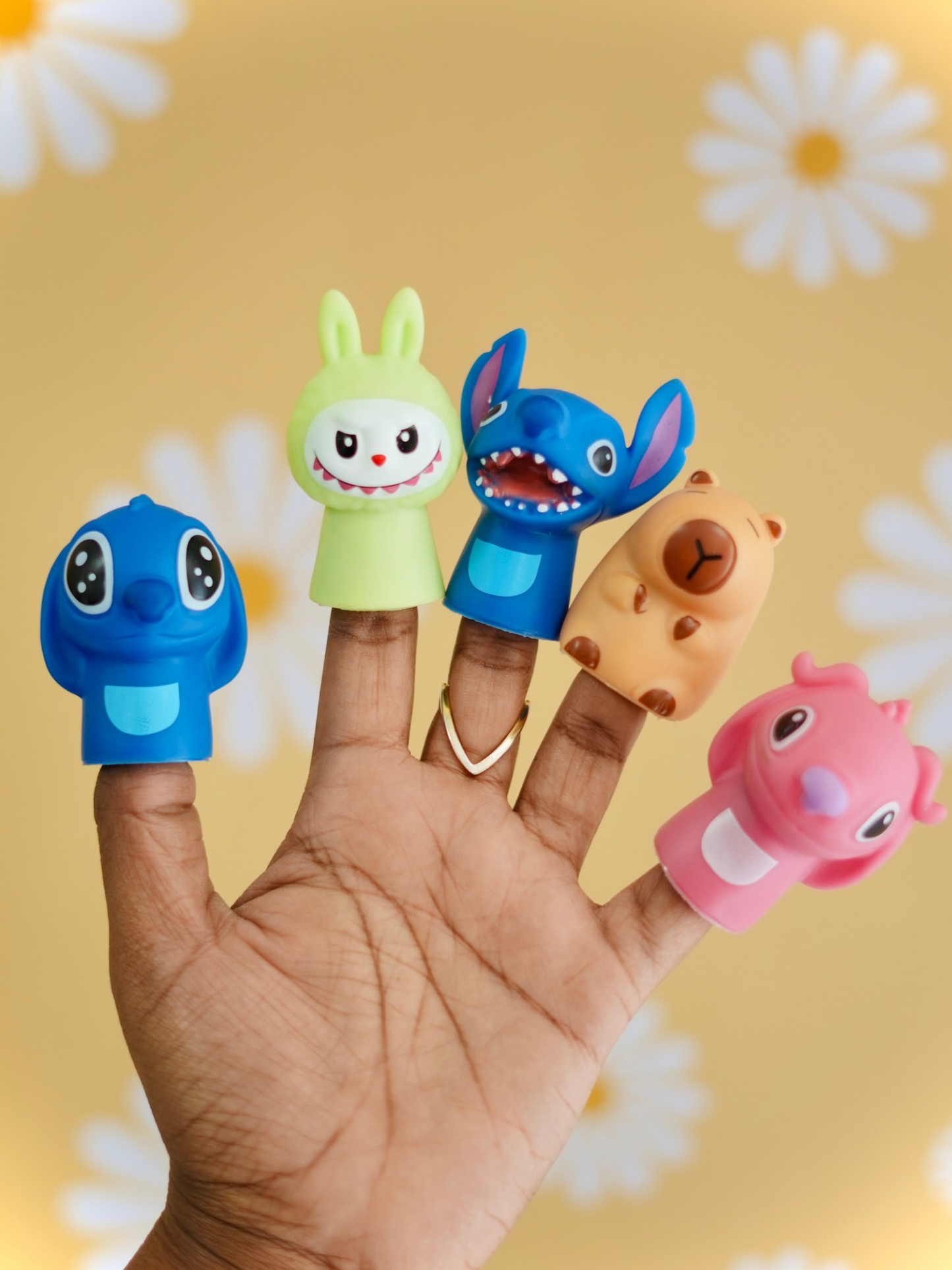 5ps Finger Puppet