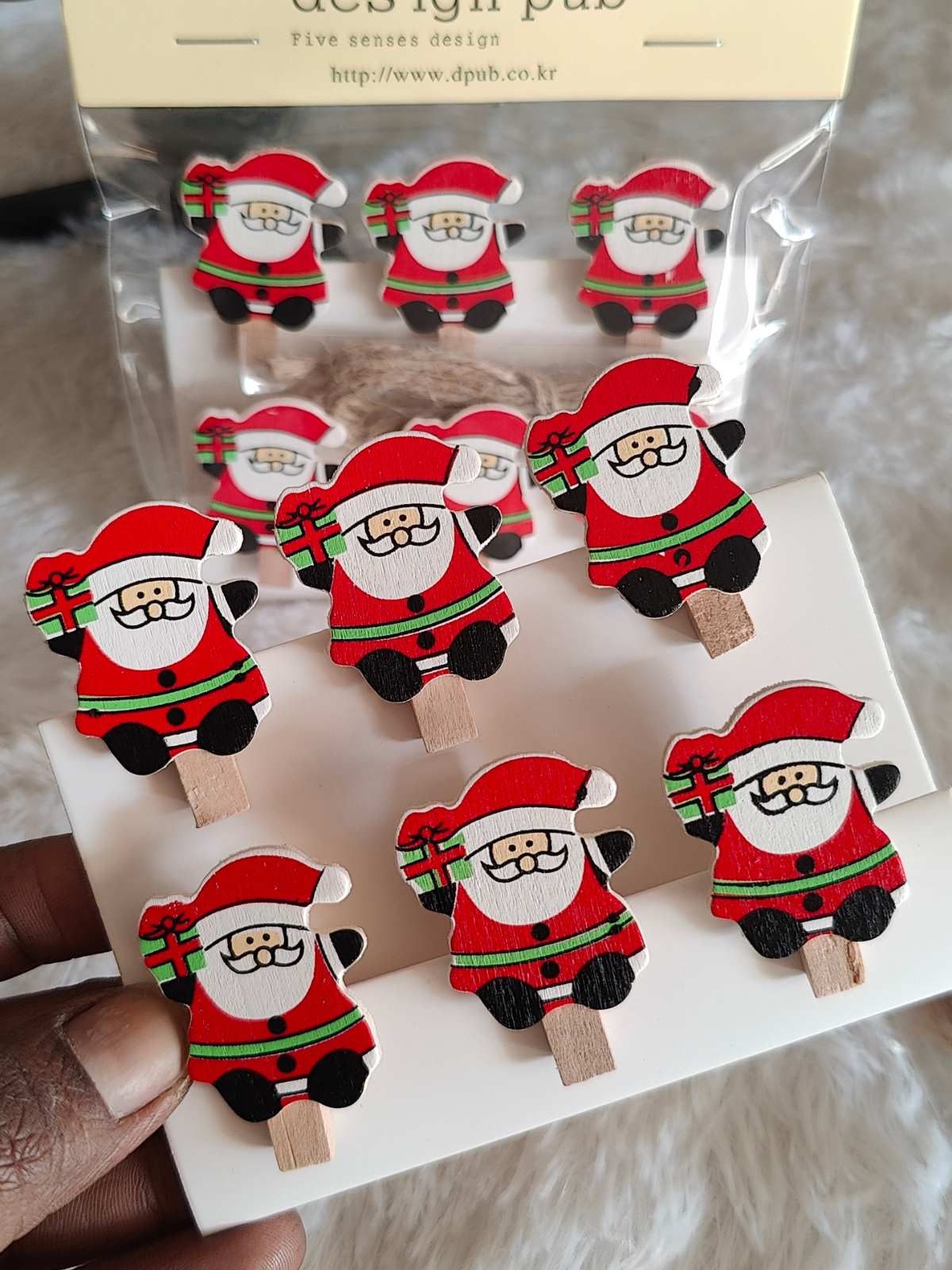 Christmas Wooden Photo Clip (Pack Of 6)
