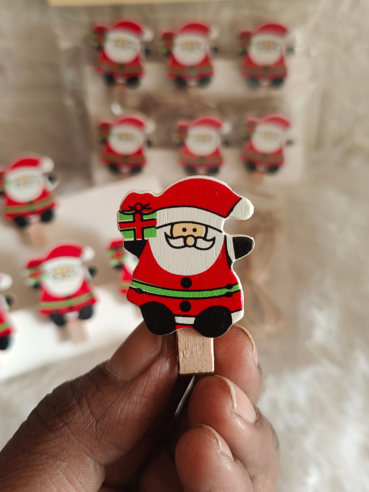 Christmas Wooden Photo Clip (Pack Of 6)