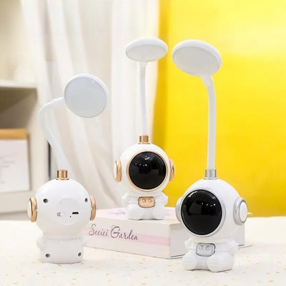 Sitting Astronaut Desk Lamp